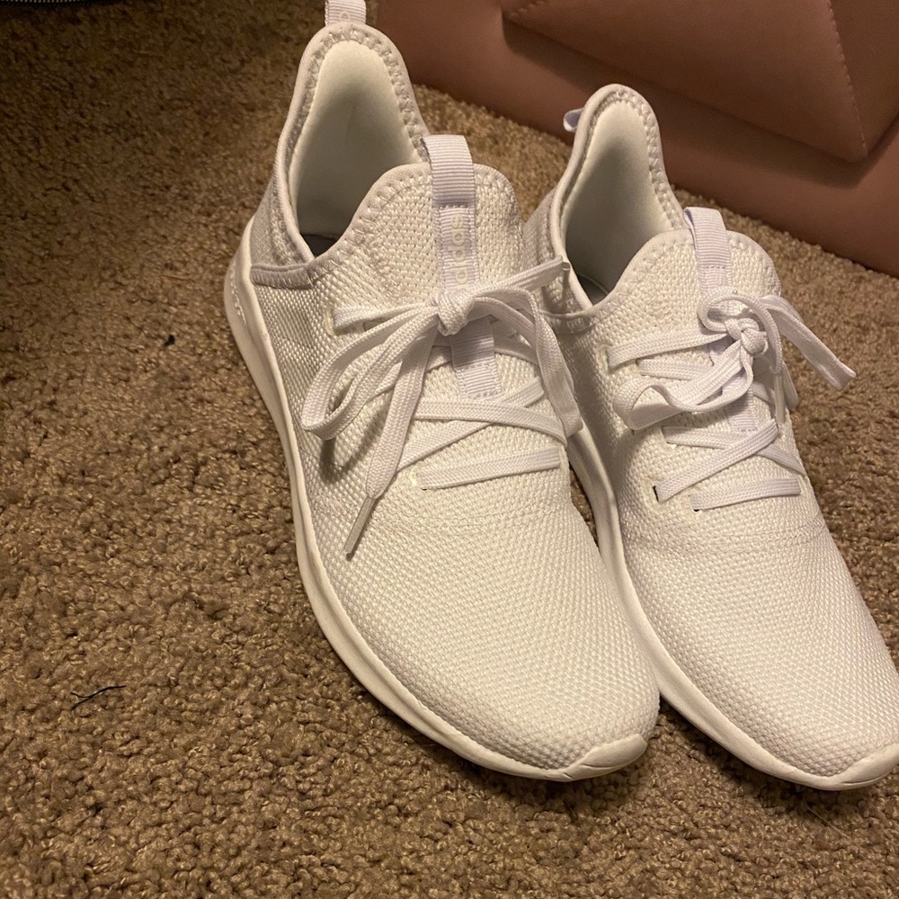 NEW! Adidas Cloudfoam Sneakers size 9